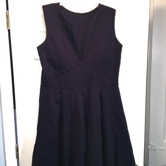 Navy Windsor Dress - Picture 5 of 6
